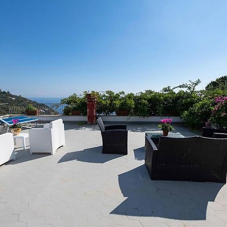 Villa Marinella Close To The Sea With Private Pool Нерано Екстериор снимка