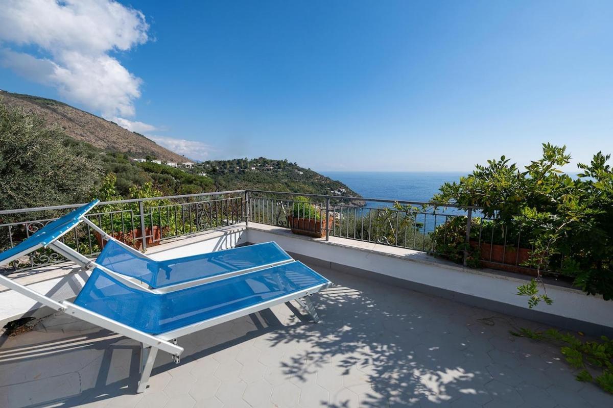 Villa Marinella Close To The Sea With Private Pool Нерано Екстериор снимка