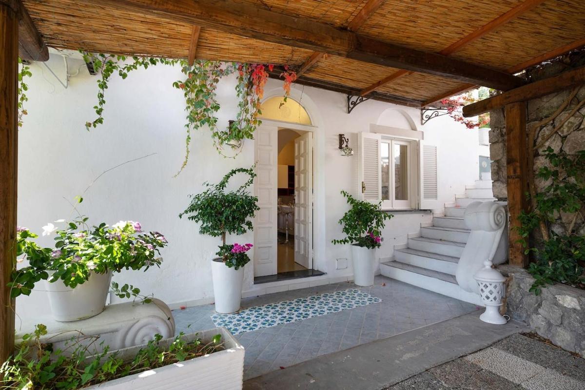 Villa Marinella Close To The Sea With Private Pool Нерано Екстериор снимка
